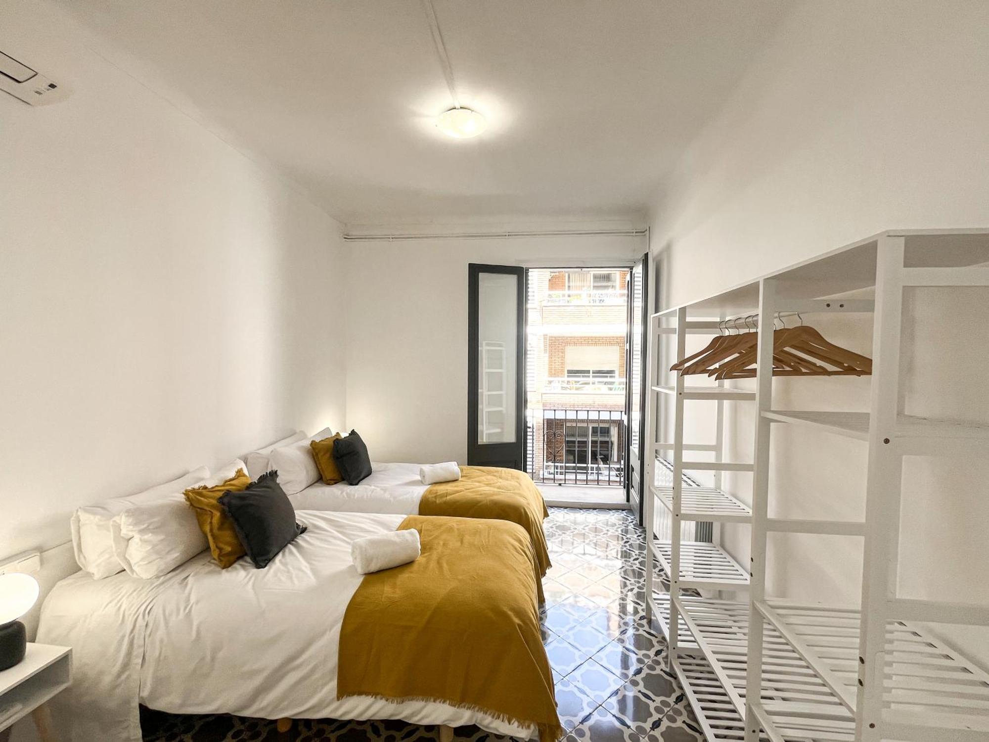 Cycle Haven In Center Girona